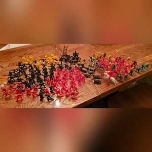Plastic men.. Cowboys/Indians.. Pirates/ Accessories.. click to see full picture